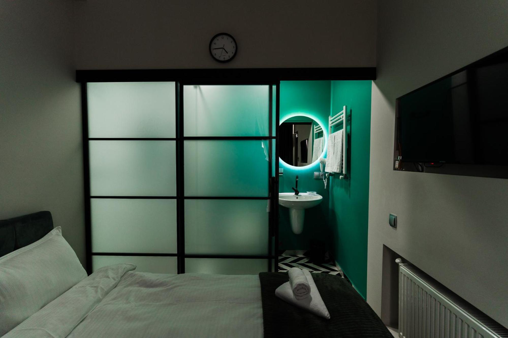 Trinity Hotel Тбилиси Екстериор снимка